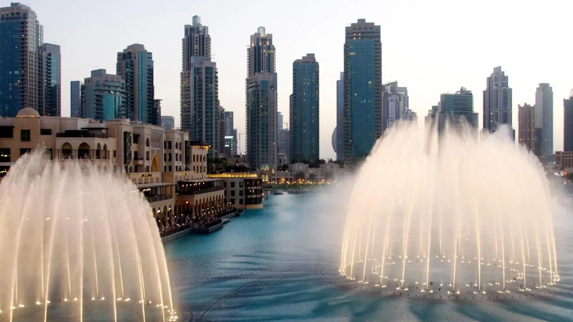 Novotel Dubai Gold District Otel