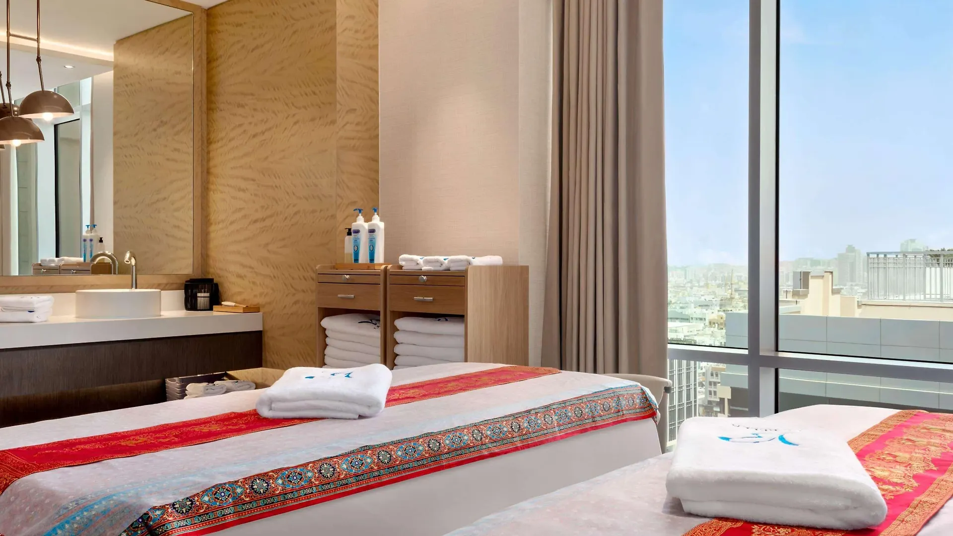 Novotel Dubai Gold District 4*,  Spojené arabské emiráty