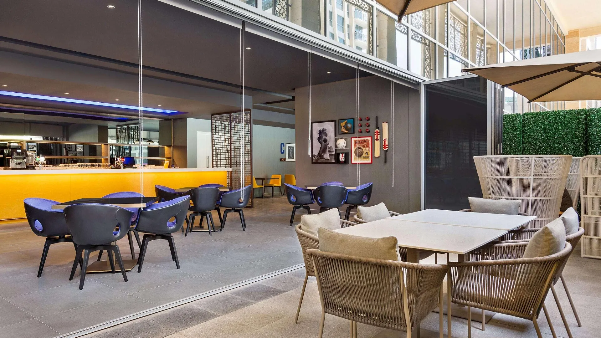 **** Hotel Novotel Dubai Gold District Spojené arabské emiráty