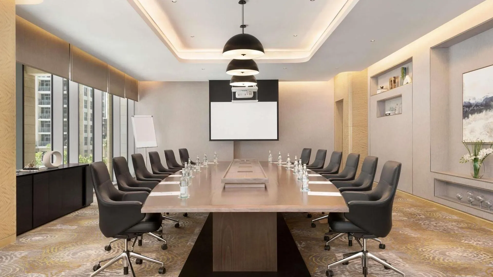 Novotel Dubai Gold District 4*,