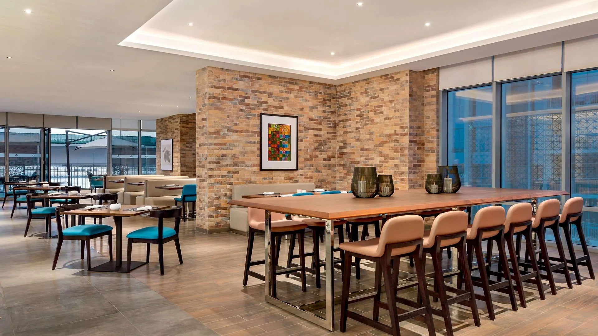 Novotel Dubai Gold District 4*,